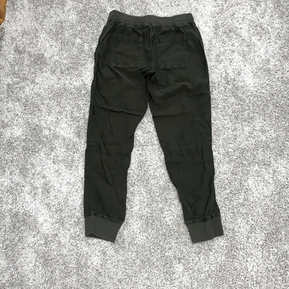 Aritzia community joggers army green - Picture 2 of 2